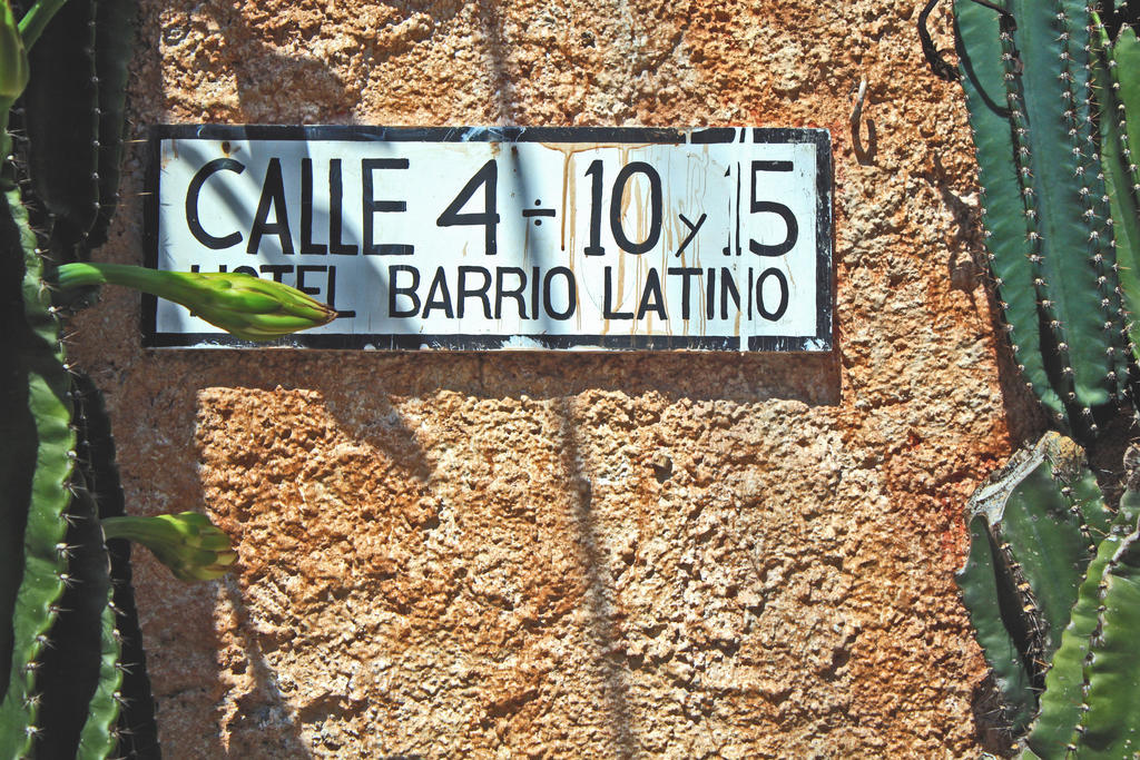 Barrio Latino Al Centro By Pueblo Magico Network Hotel Playa del Carmen Bagian luar foto